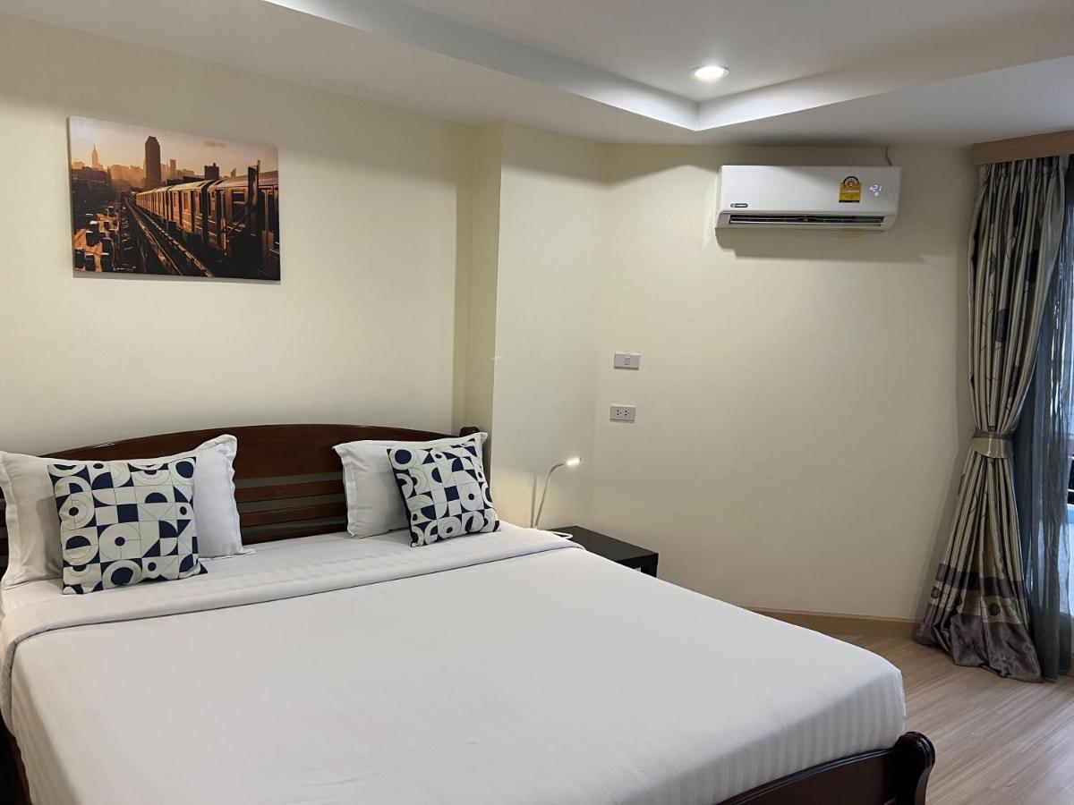 V Check Inn Sukhumvit 22 Бангкок Экстерьер фото