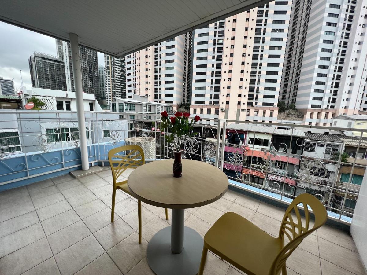 V Check Inn Sukhumvit 22 Бангкок Экстерьер фото