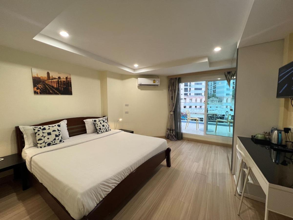 V Check Inn Sukhumvit 22 Бангкок Экстерьер фото