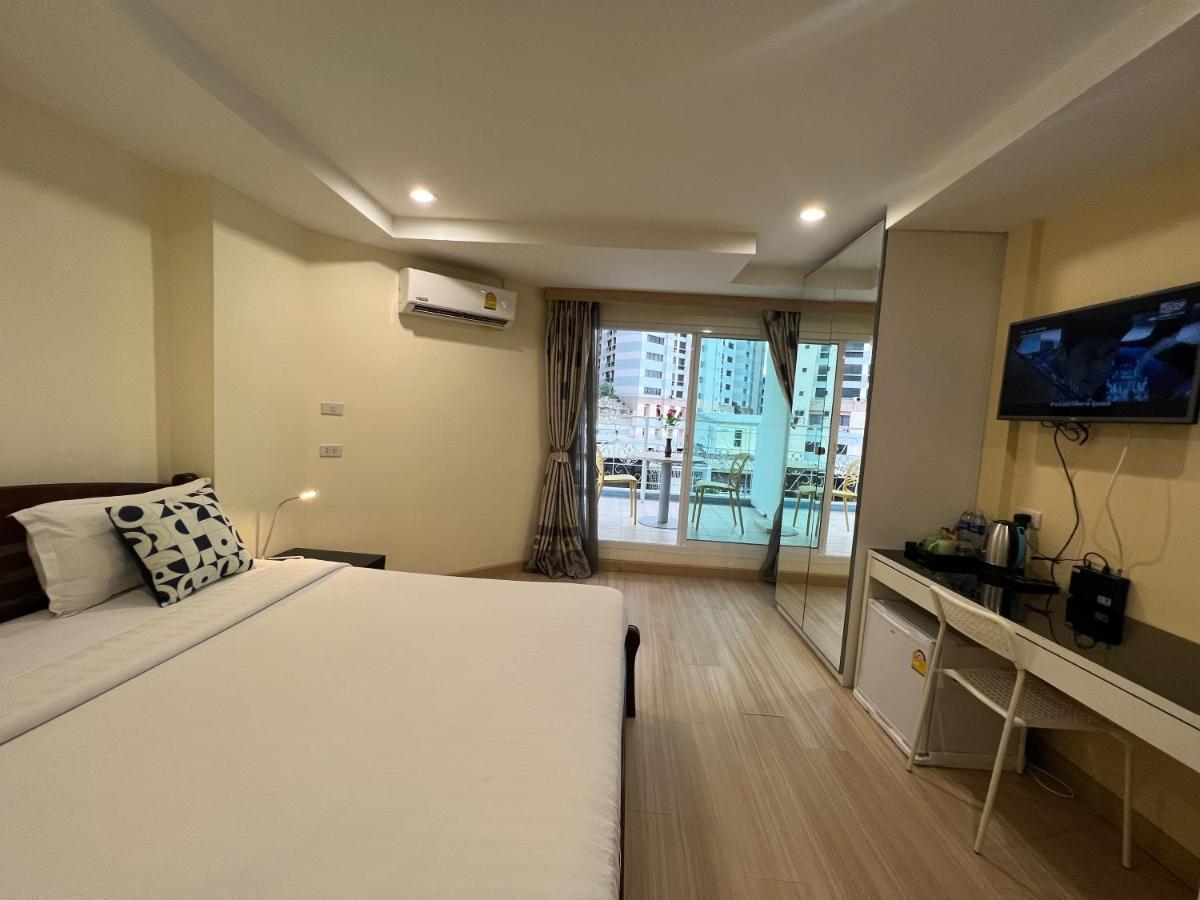 V Check Inn Sukhumvit 22 Бангкок Экстерьер фото