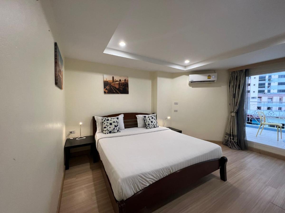V Check Inn Sukhumvit 22 Бангкок Экстерьер фото