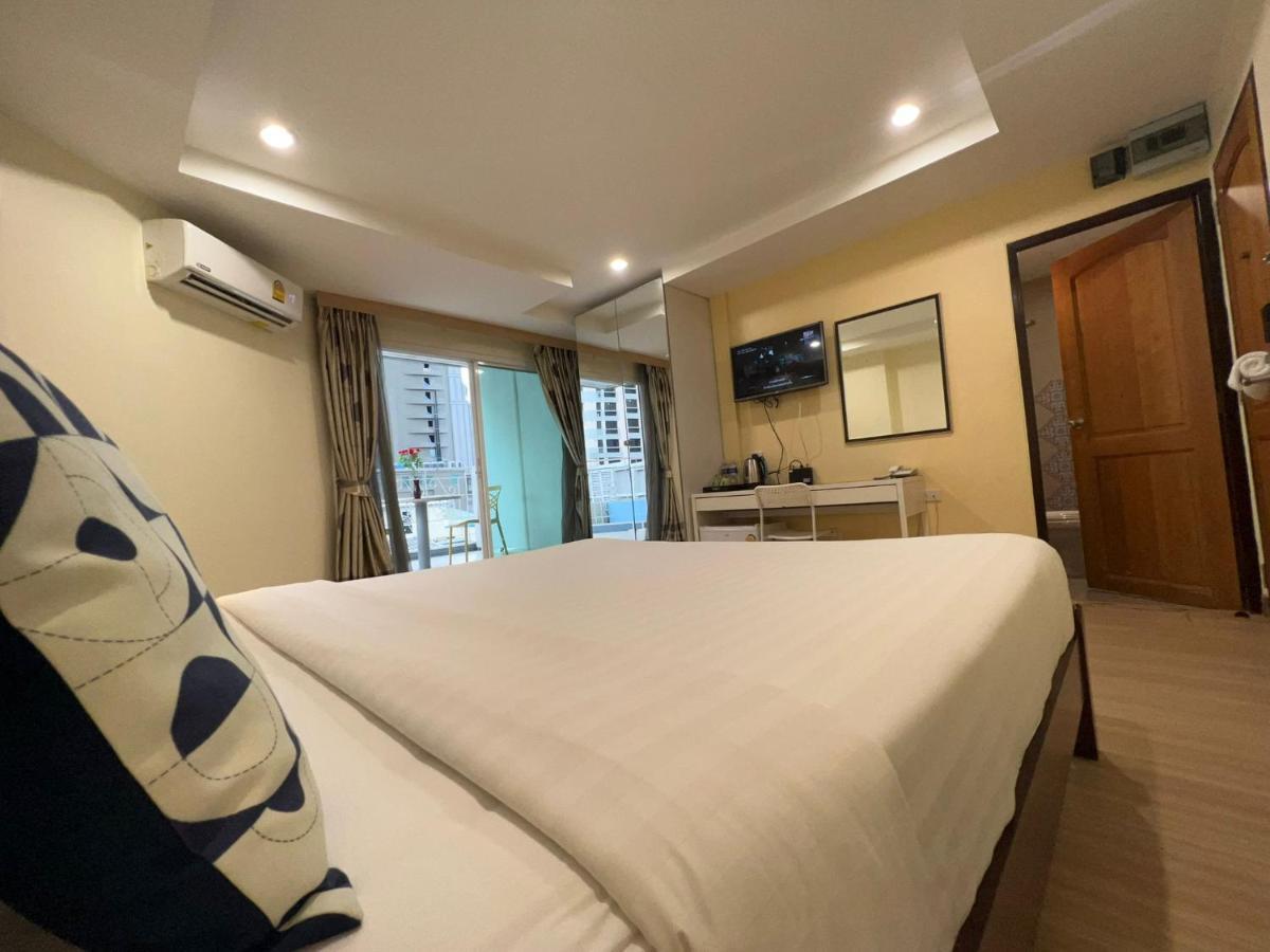 V Check Inn Sukhumvit 22 Бангкок Экстерьер фото