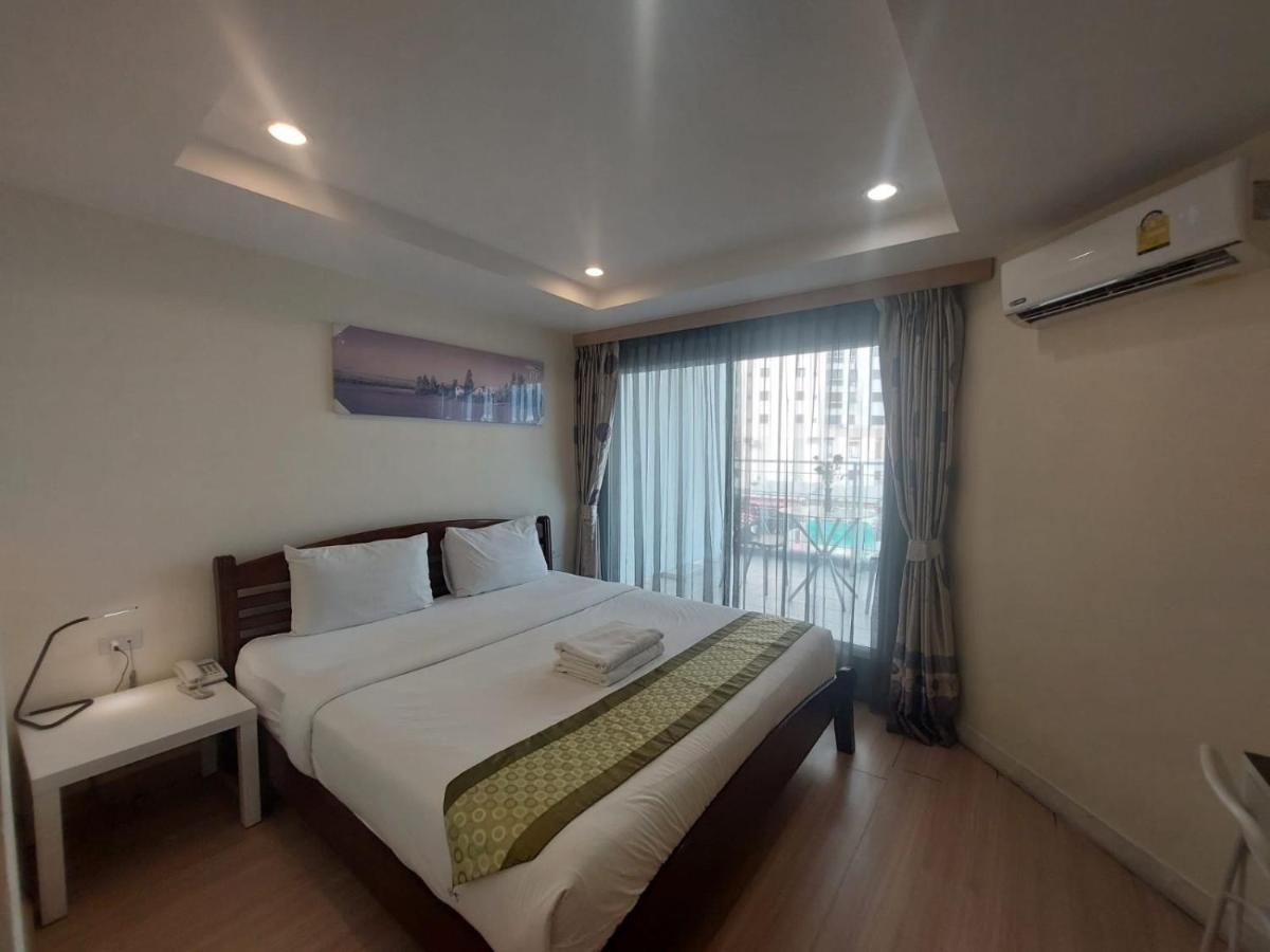 V Check Inn Sukhumvit 22 Бангкок Экстерьер фото